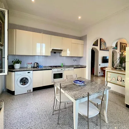 Casa Riviera Zanardelli - Centro Fronte Mare *