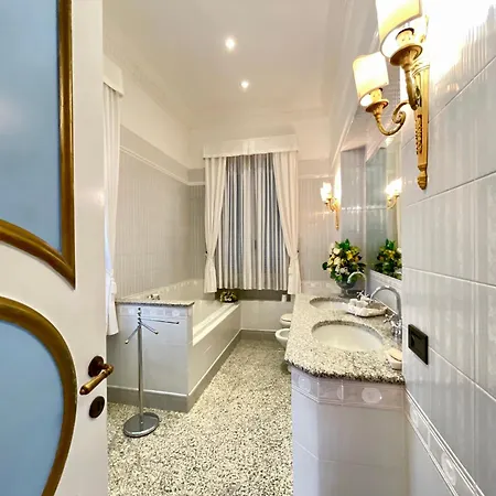 Casa Riviera Zanardelli - Centro Fronte Mare *